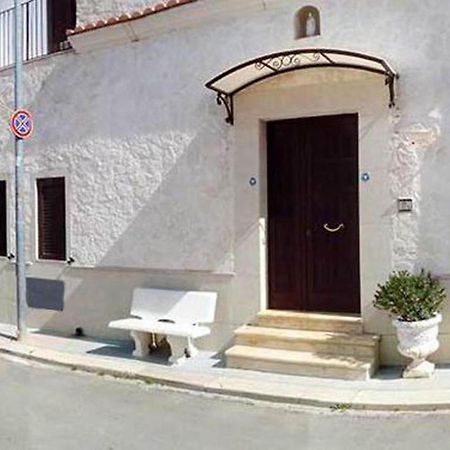 Il Giardino Di Niu Bed & Breakfast Palombaio Екстериор снимка