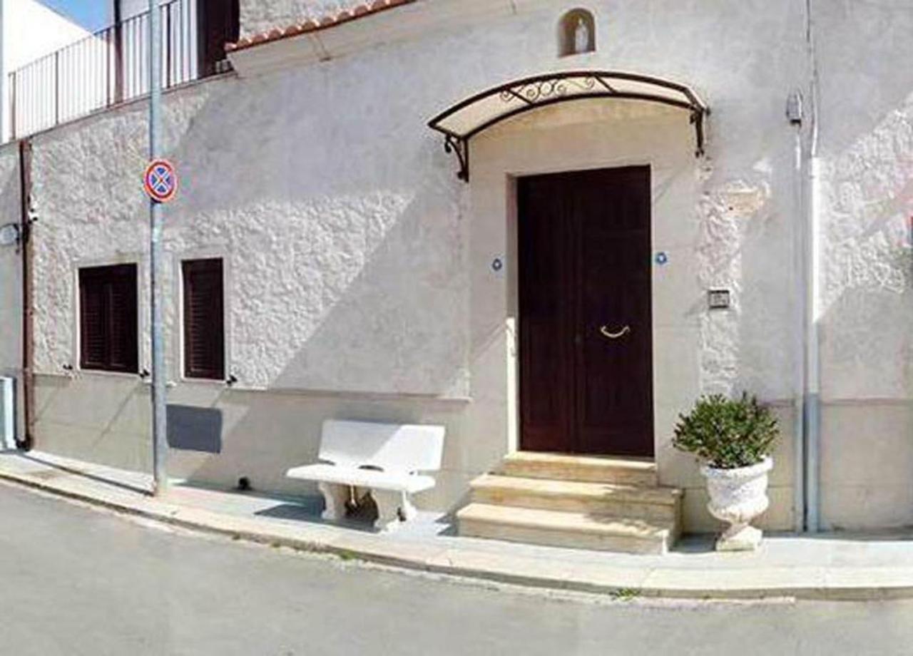 Il Giardino Di Niu Bed & Breakfast Palombaio Екстериор снимка