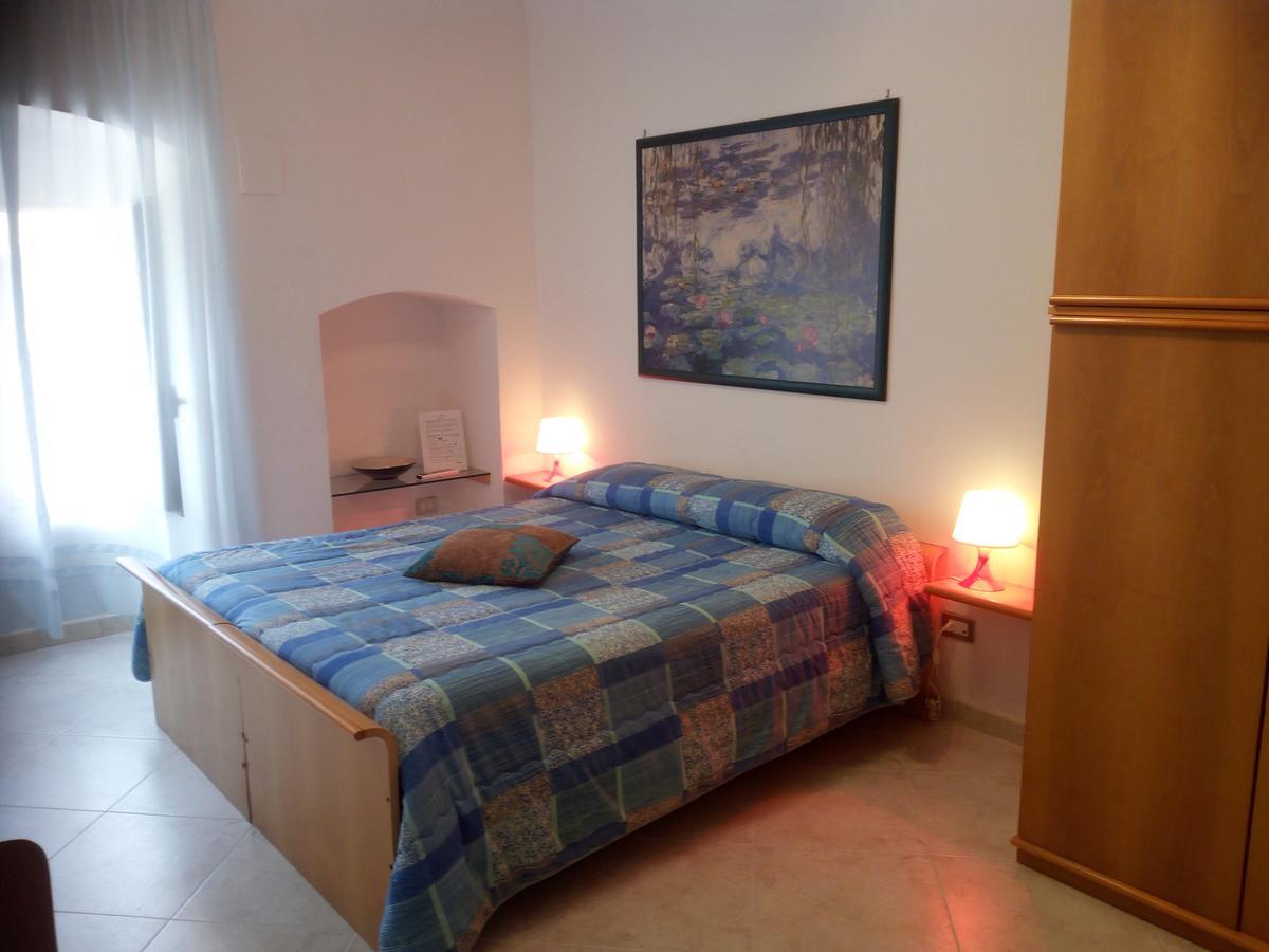 Il Giardino Di Niu Bed & Breakfast Palombaio Екстериор снимка